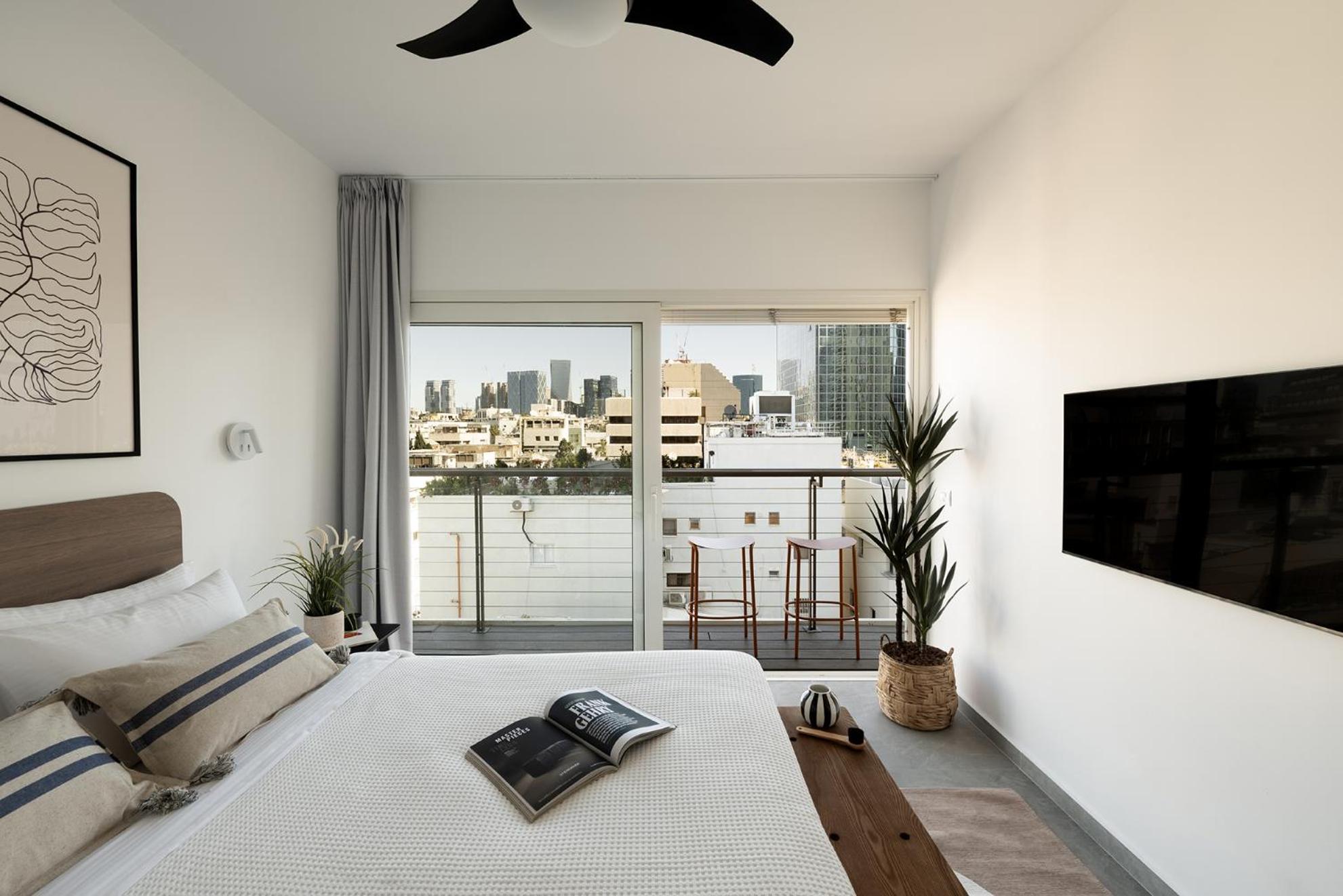 Mr. Rothschild By Tlv2go Tel Aviv